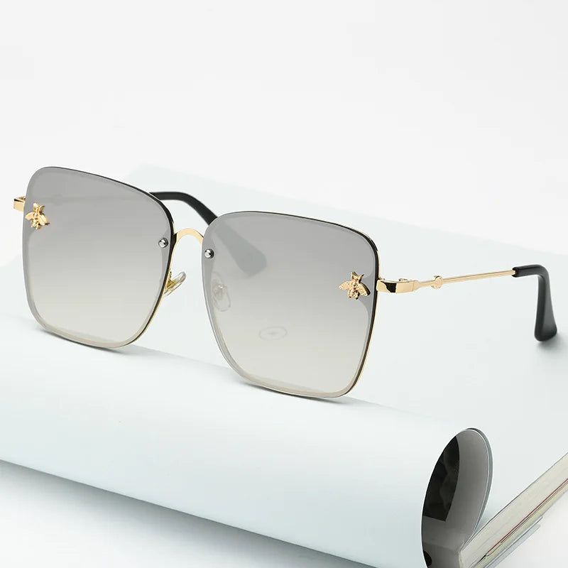 Lady Oversize Square Bee Sunglasses