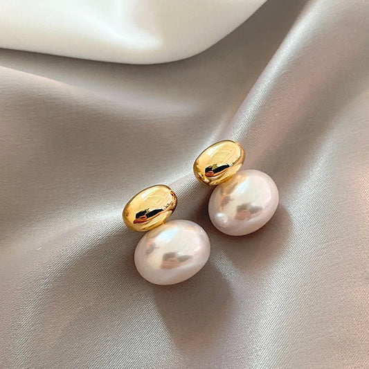 French Elegant Gold Color Bean Spliced Flat Pearl Earrings