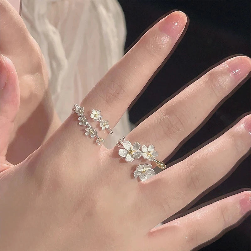 Unique Delicate Flower Opening Adjustable Rings