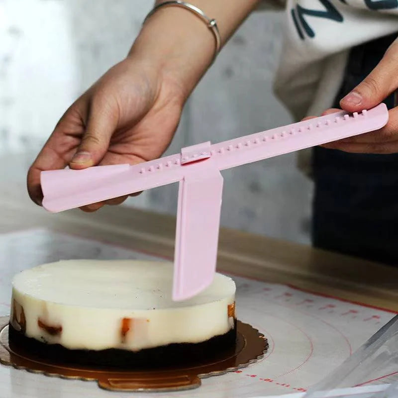 1Pc Adjustable Cake Scraper