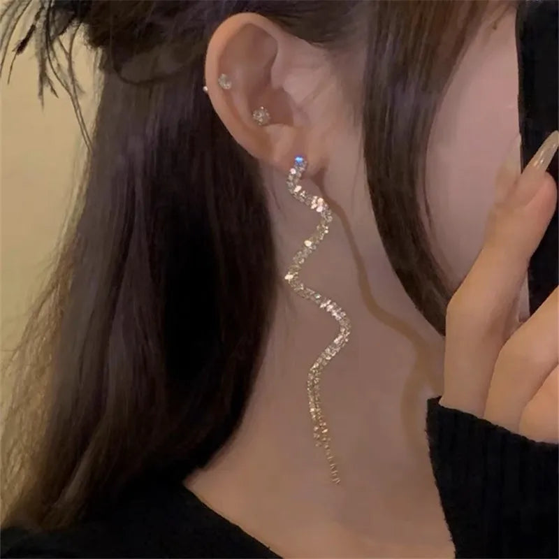 Trend Unique Design Elegant Delicate Snake Shape Earrings