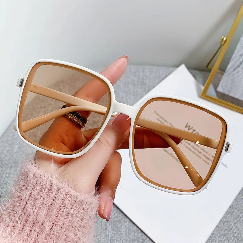 Vintage Eyewear UV400 women sunglasses