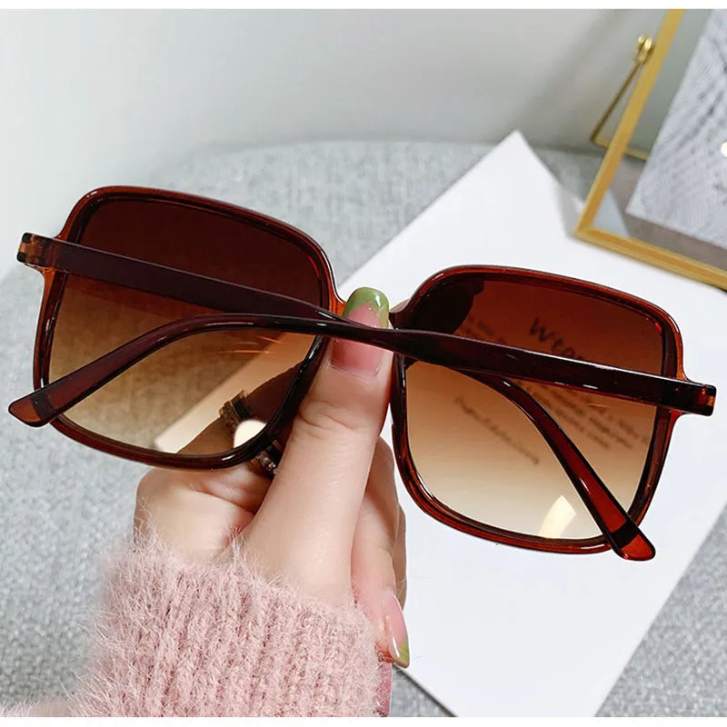 Vintage Eyewear UV400 women sunglasses