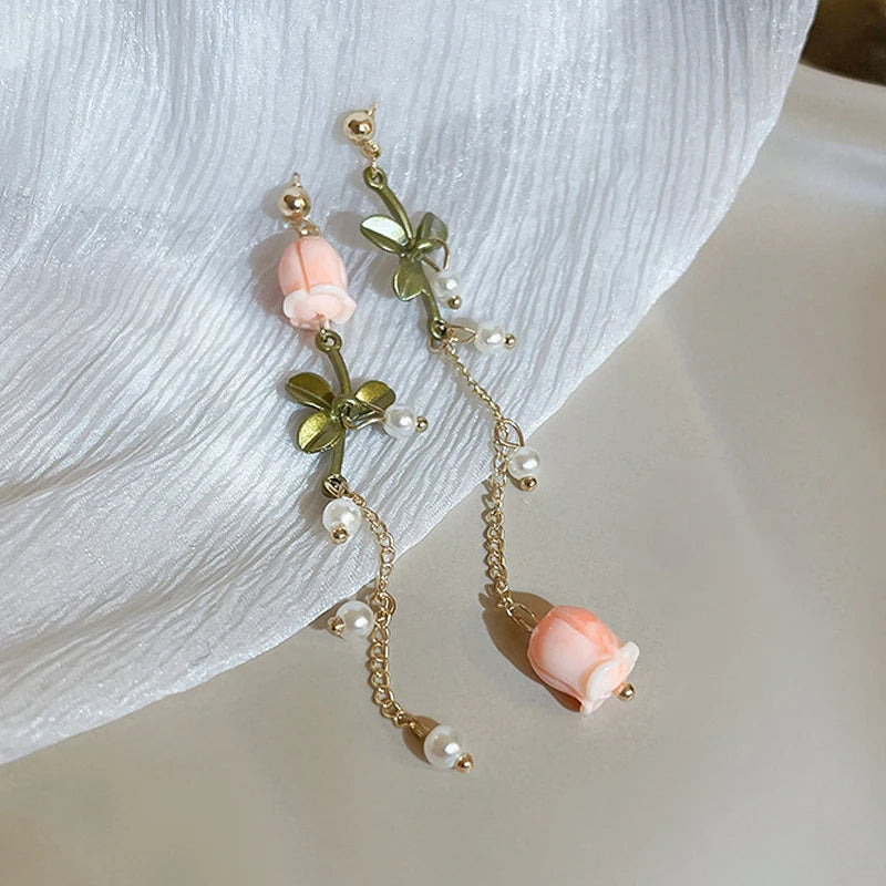 Sweet Flower Asymmetrical Dangle Earrings