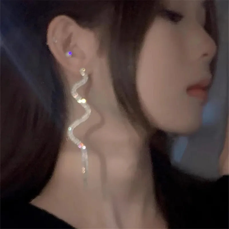 Trend Unique Design Elegant Delicate Snake Shape Earrings