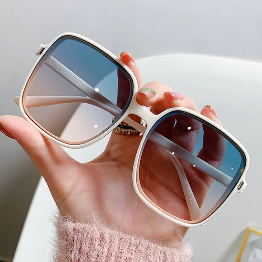 Vintage Eyewear UV400 women sunglasses